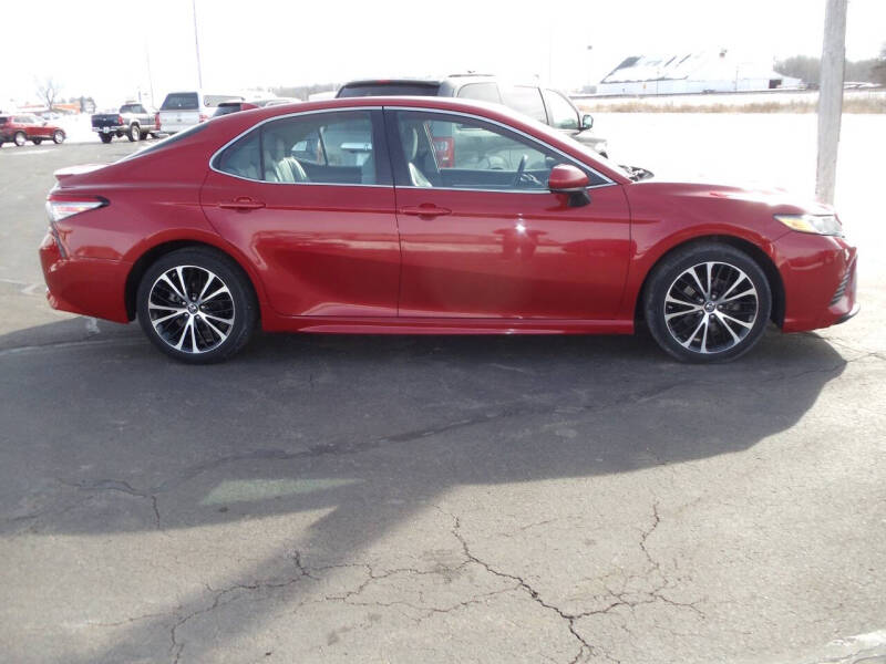 2019 Toyota Camry SE