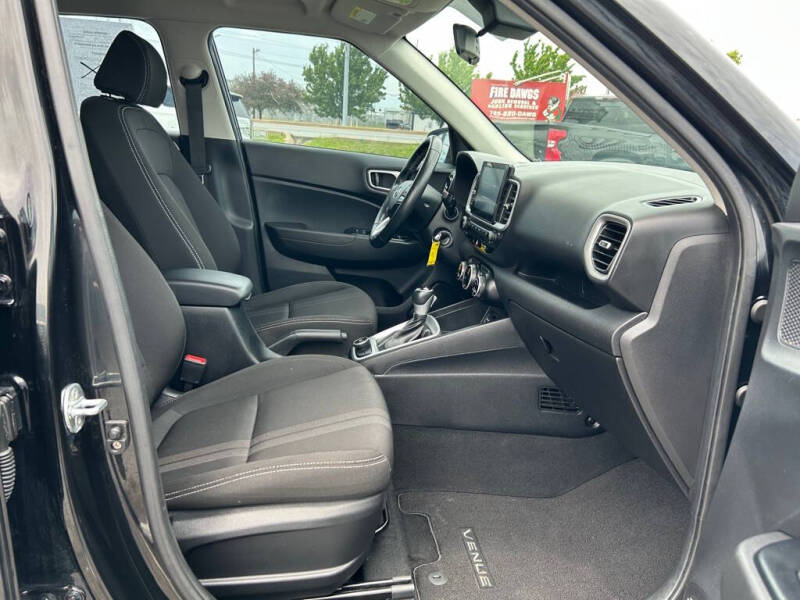 2021 Hyundai Venue SEL