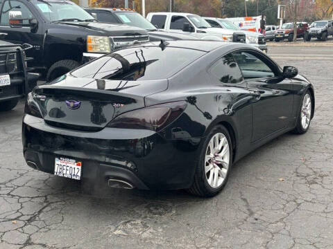 2013 Hyundai Genesis Coupe 2.0T Premium