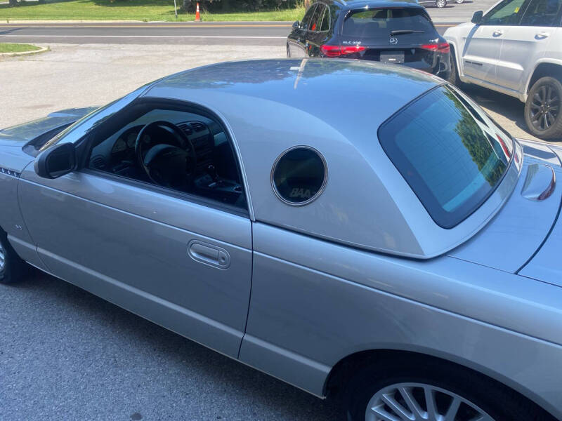 2004 Ford Thunderbird Deluxe