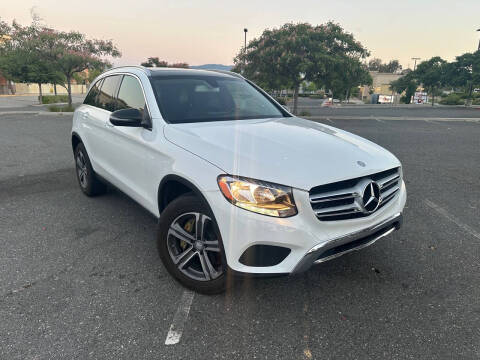 2016 Mercedes-Benz GLC for sale at Fiesta Motors in Winnetka CA