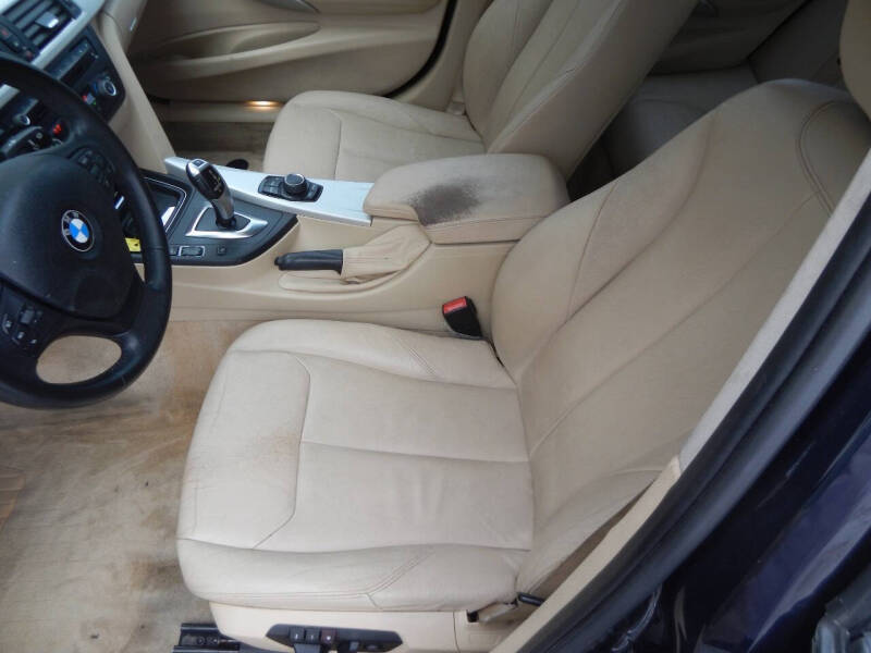 2014 BMW 3 Series 320i