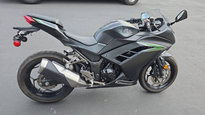 2016 Kawasaki Ex300 B for sale at 4 Below Auto Sales in Willow Grove PA