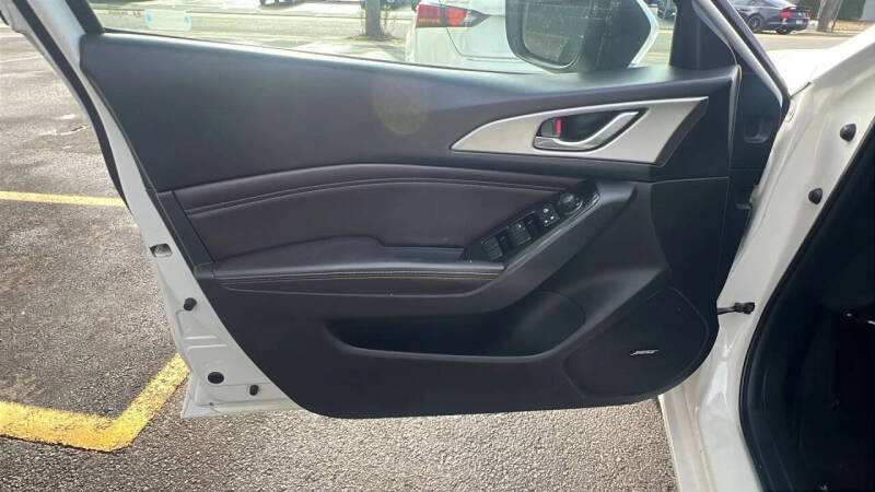 2017 Mazda MAZDA3 Touring