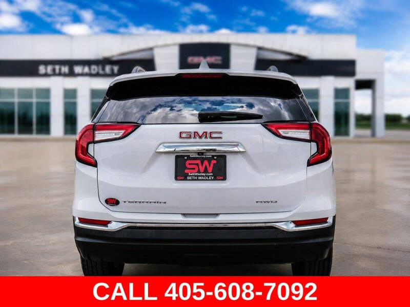 2024 GMC Terrain SLT