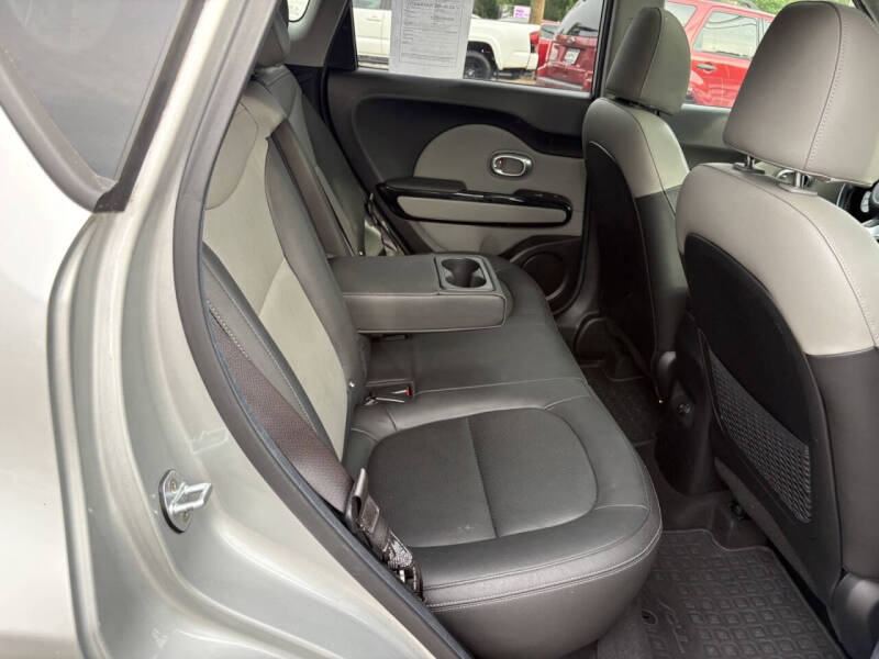 2019 Kia Soul +