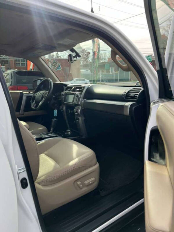 2016 Toyota 4Runner SR5