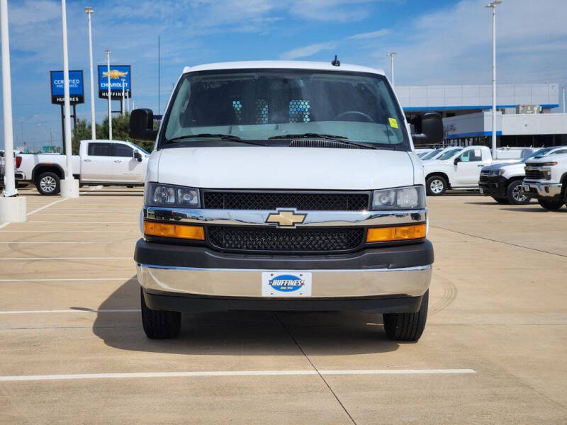 2024 Chevrolet Express 2500
