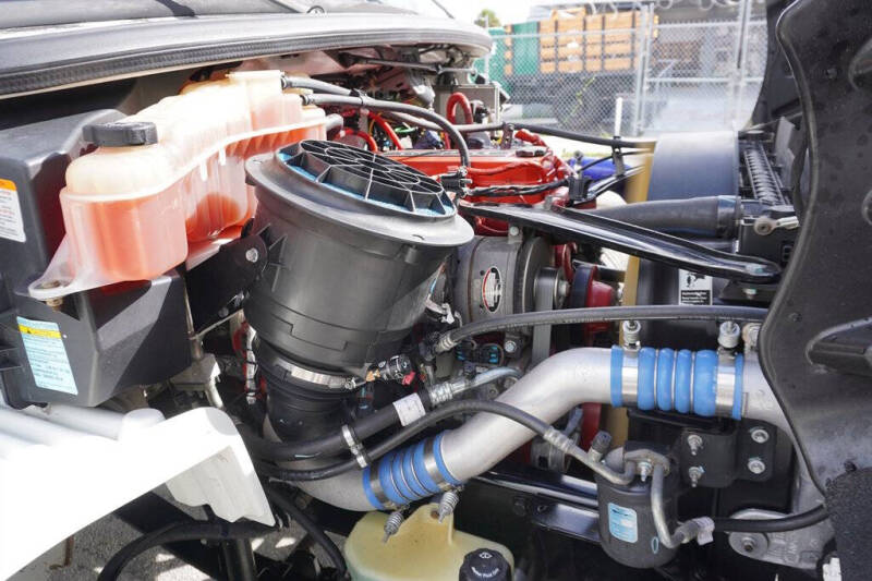 2018 Freightliner M2 106