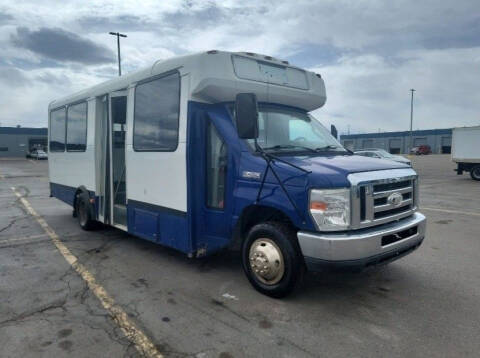 2015 Ford E-450 Shuttle Bus  for sale at Allied Fleet Sales in Saint Louis MO