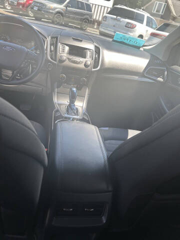 2016 Ford Edge SE