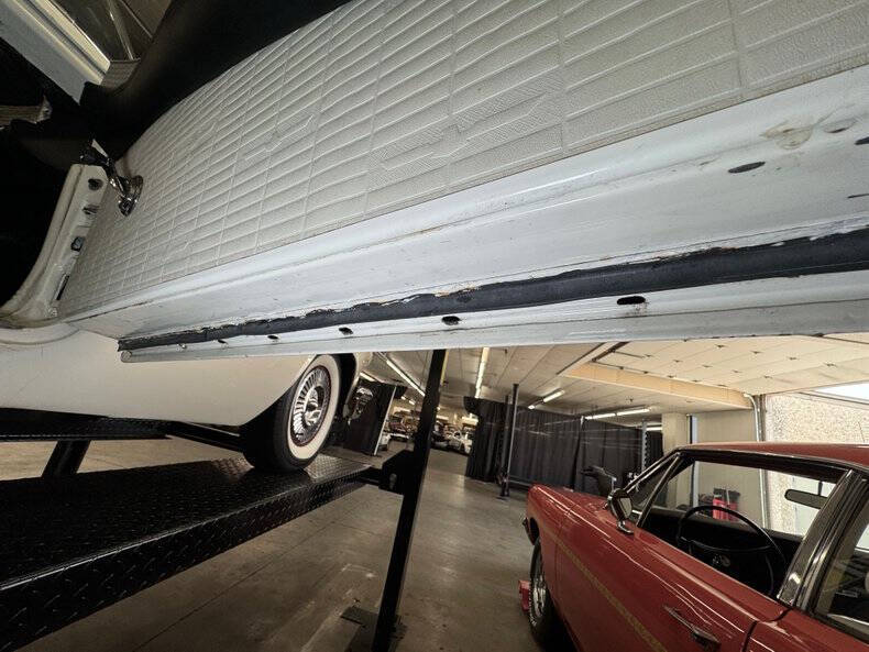 1957 Ford Thunderbird