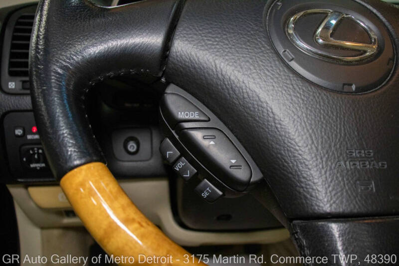 2004 Lexus SC 430