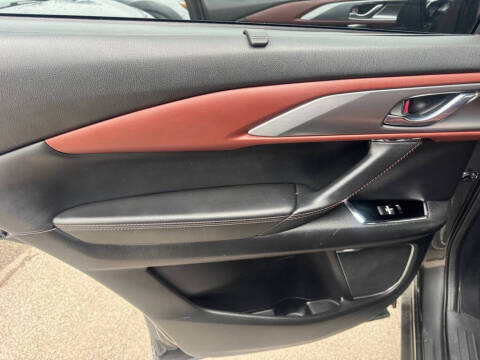 2016 Mazda CX-9 Signature