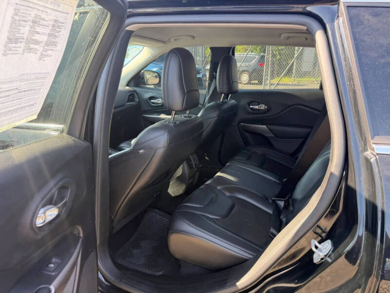 2021 Jeep Cherokee Latitude Plus