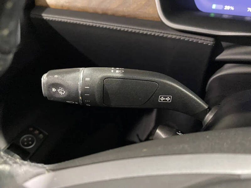 2019 Tesla Model X Standard Range