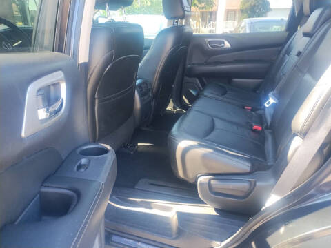 2014 Nissan Pathfinder SL