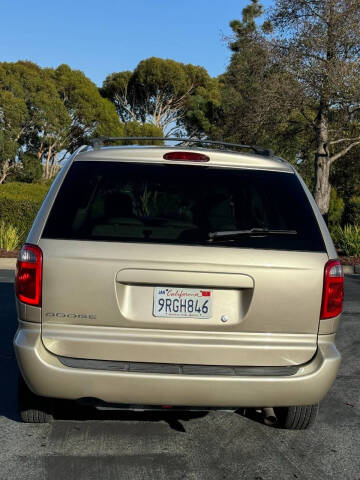 2005 Dodge Grand Caravan SXT