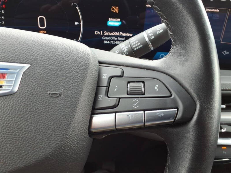 2025 Cadillac XT4 Premium Luxury