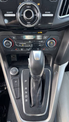 2017 Ford Focus Titanium