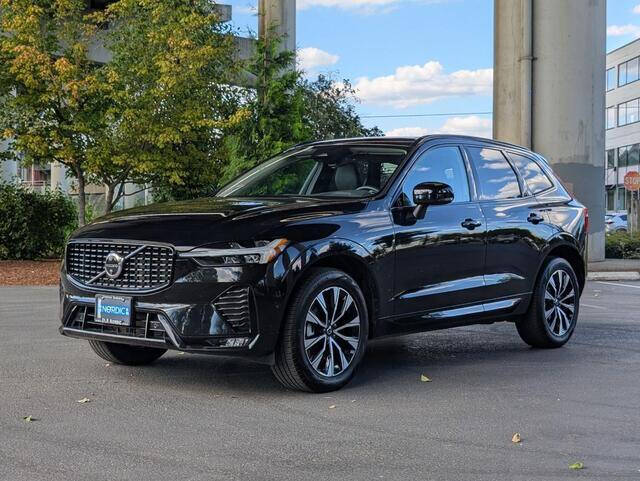 2025 Volvo XC60 B5 Plus Dark Theme