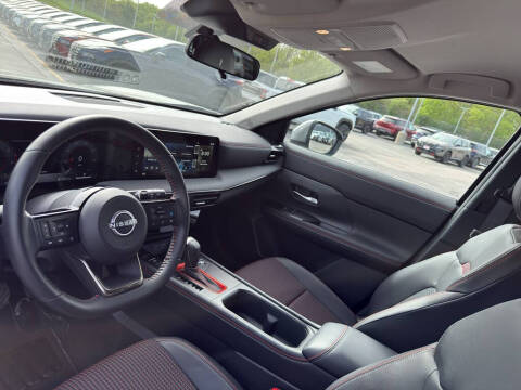 2025 Nissan Kicks SR