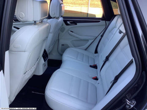 2024 Porsche Macan GTS