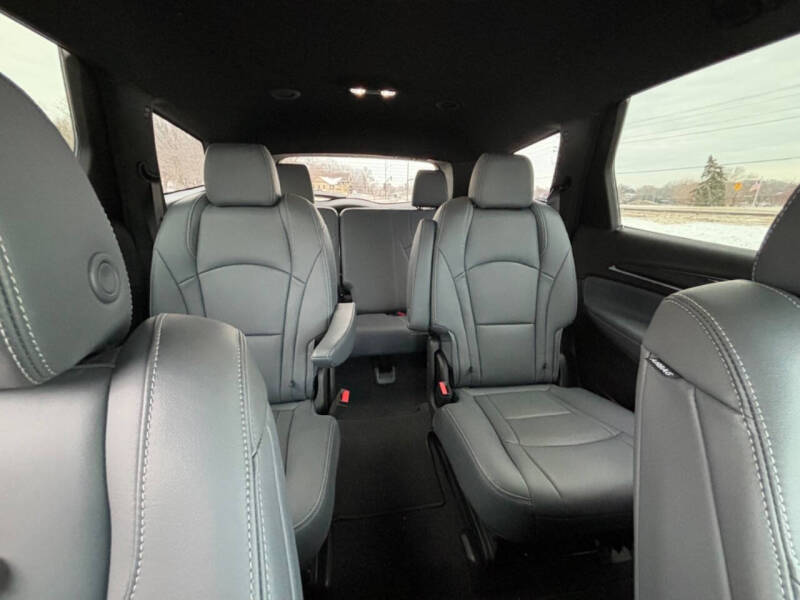 2024 Buick Enclave Essence