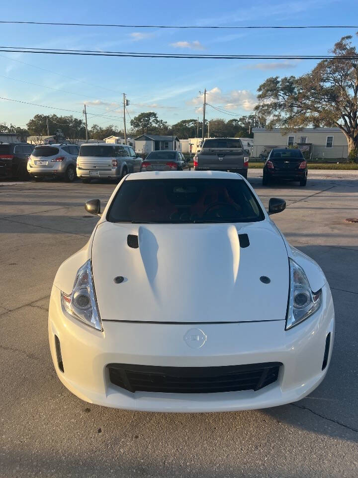 2013 Nissan 370Z Coupe Touring photo 6