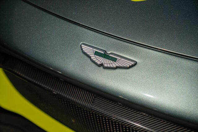 2020 Aston Martin Vantage 34