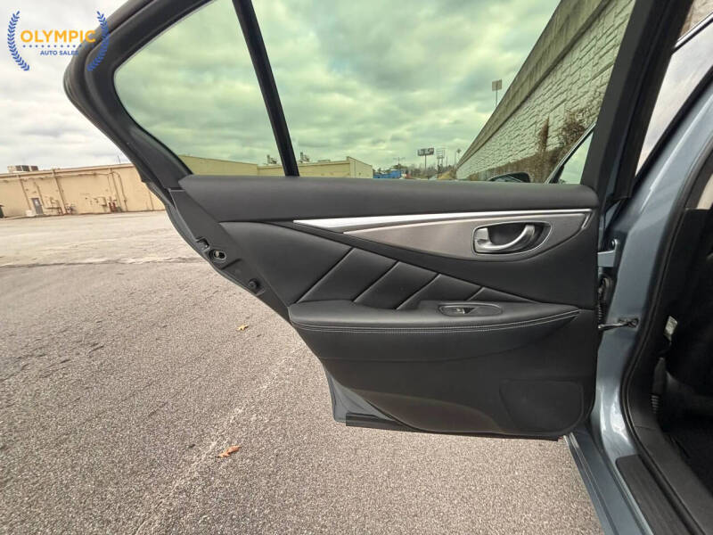 2014 Infiniti Q50 Premium