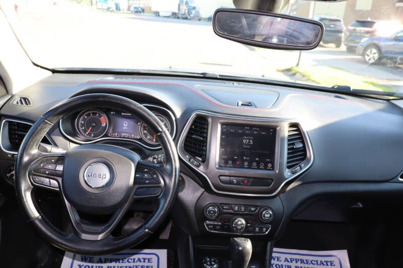 2020 Jeep Cherokee Trailhawk