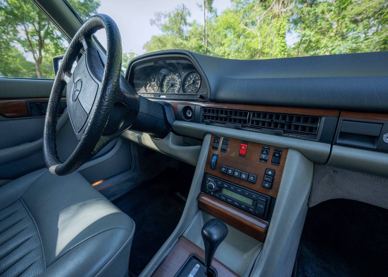 1988 Mercedes-Benz 420-Class 42