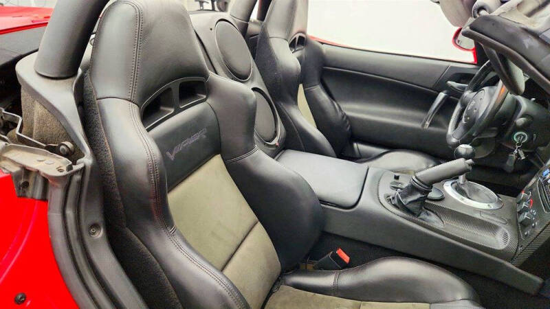 2004 Dodge Viper SRT-10