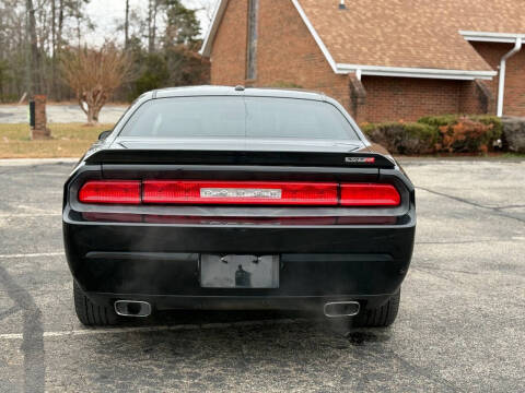 2010 Dodge Challenger SRT8