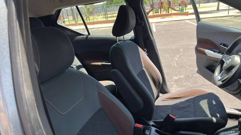 2020 Nissan Kicks SV