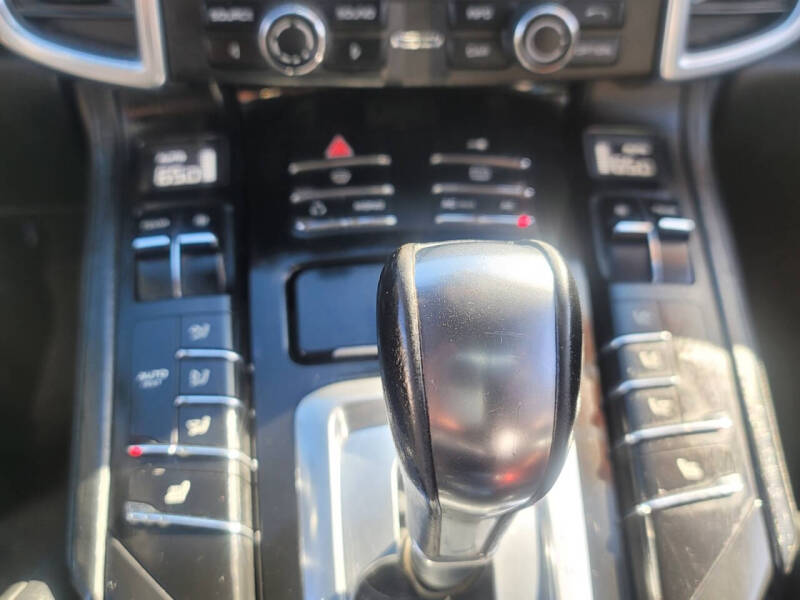 2011 Porsche Cayenne S