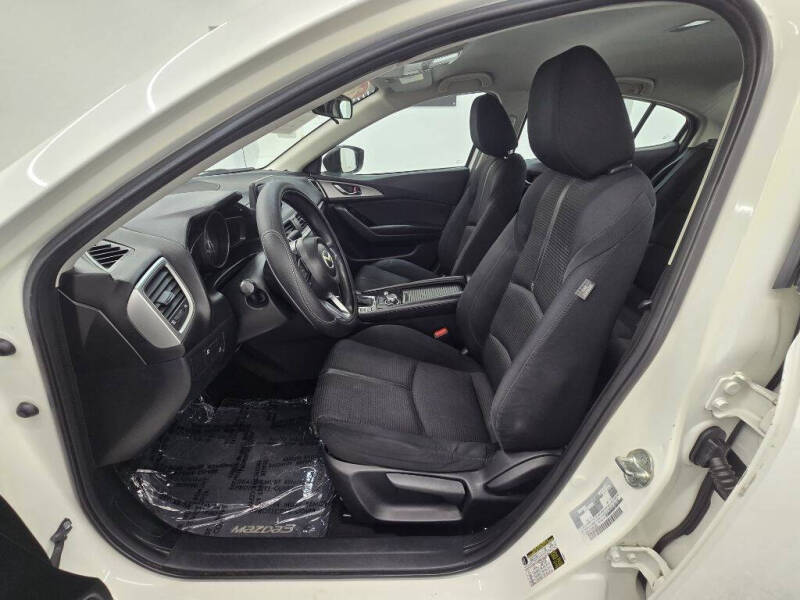 2017 Mazda MAZDA3 Sport