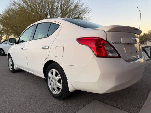 2019 Nissan Versa