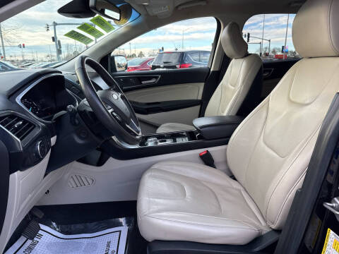 2019 Ford Edge Titanium