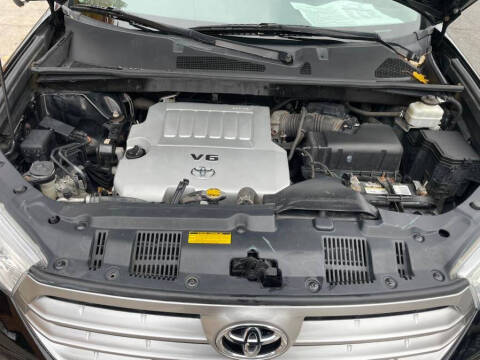 2013 Toyota Highlander SE