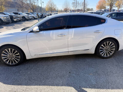 2017 Kia Cadenza Premium