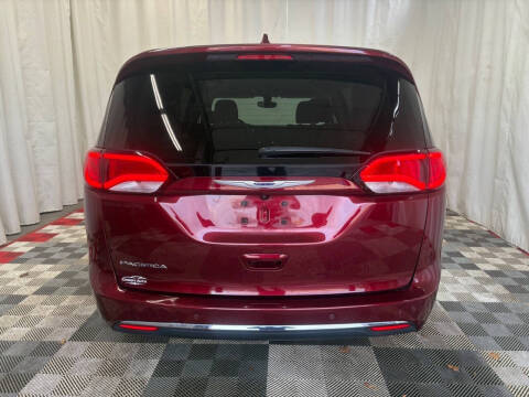 2019 Chrysler Pacifica Touring L