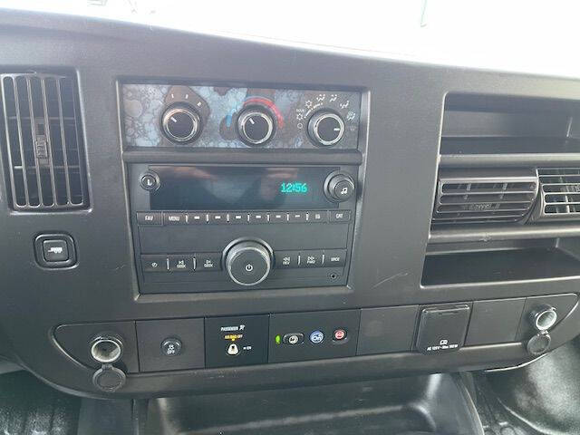 2022 Chevrolet Express 2500