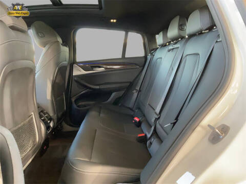 2024 BMW X4 xDrive30i