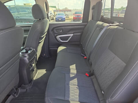 2018 Nissan Titan SV