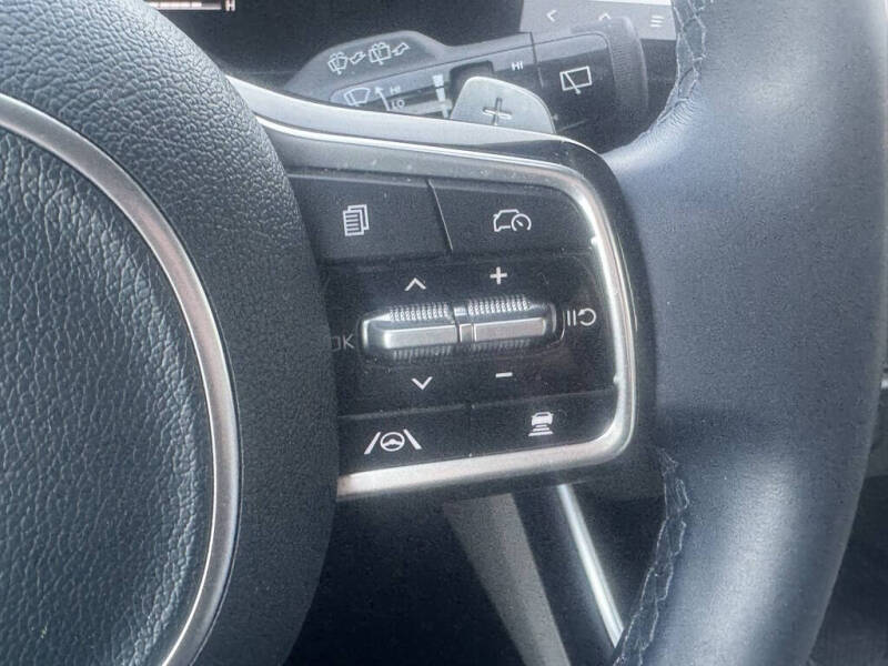 2025 Kia Carnival Hybrid EX