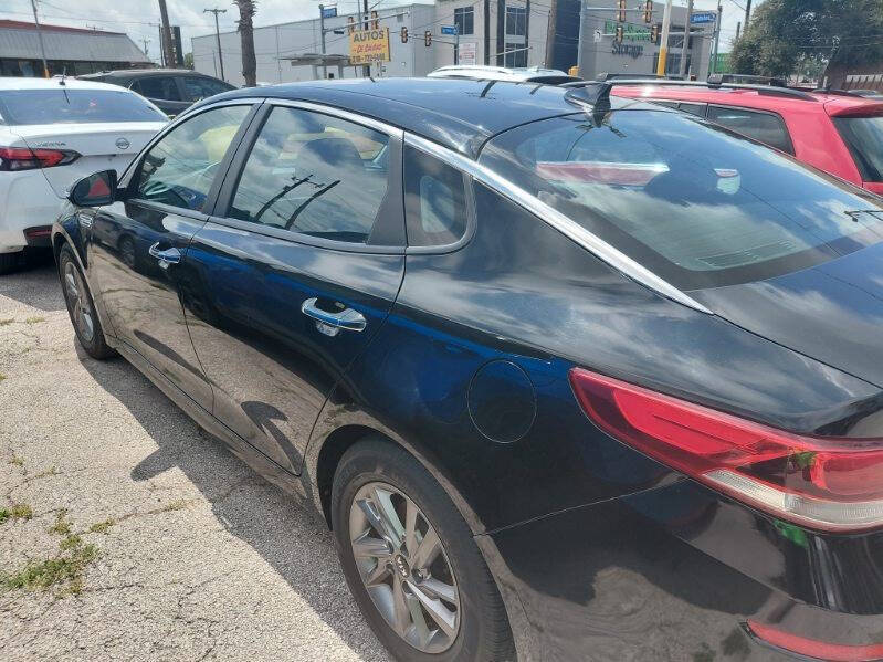 2019 Kia Optima LX