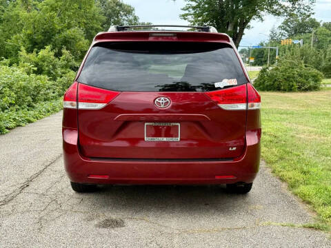2011 Toyota Sienna