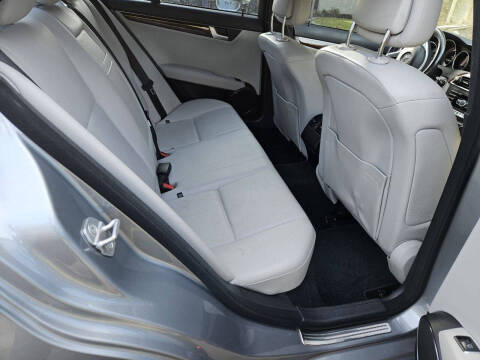 2013 Mercedes-Benz C-Class C 300 Luxury 4MATIC